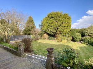 Front Gardens- click for photo gallery